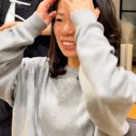 ＠closet_shinjuku ← 新宿御苑前で「自然な縮毛矯正・髪質改善」をお探しの方へ 「最近、髪がまとまりにくくなった」 前よりうねる。 湿気で広がる。 表面にパサつきが出る。 朝アイロンしても、夕方にはまとまらない。